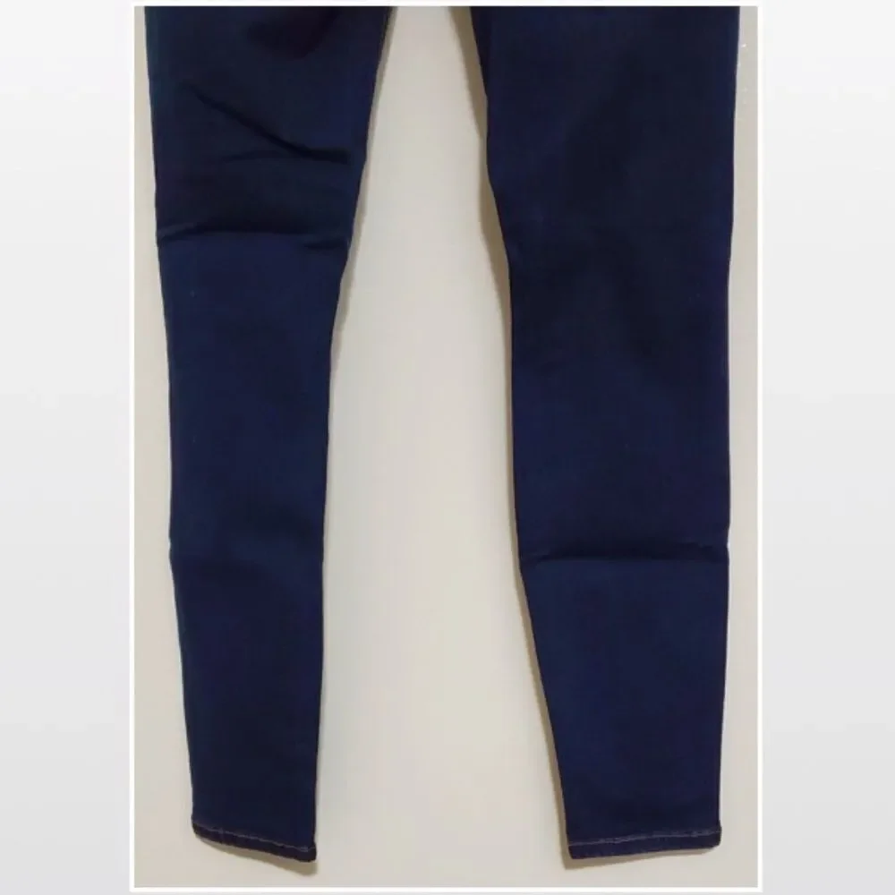 Fashion Nova Size 7 Mid Rise Skinny Blue Jeans
